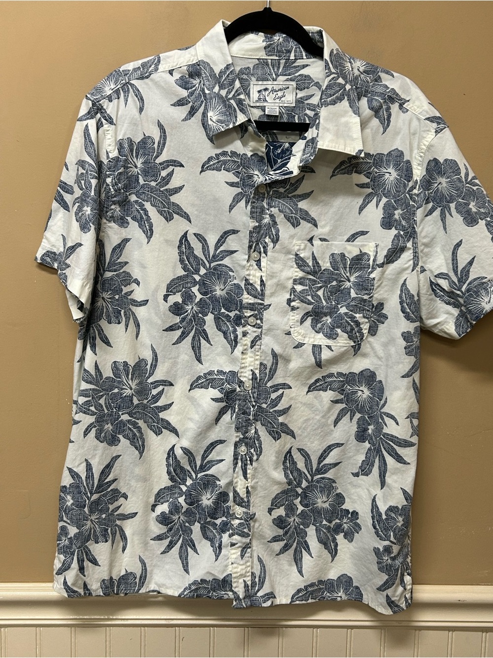 American Eagle Button Up Shirt Hawaiian Floral Cotton Stretch White Blue XL NWT
